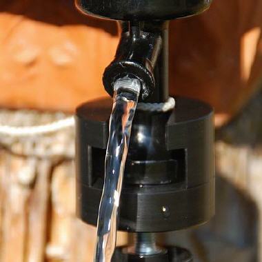 Dosierer "Hermann" für Schweizer Wassersack